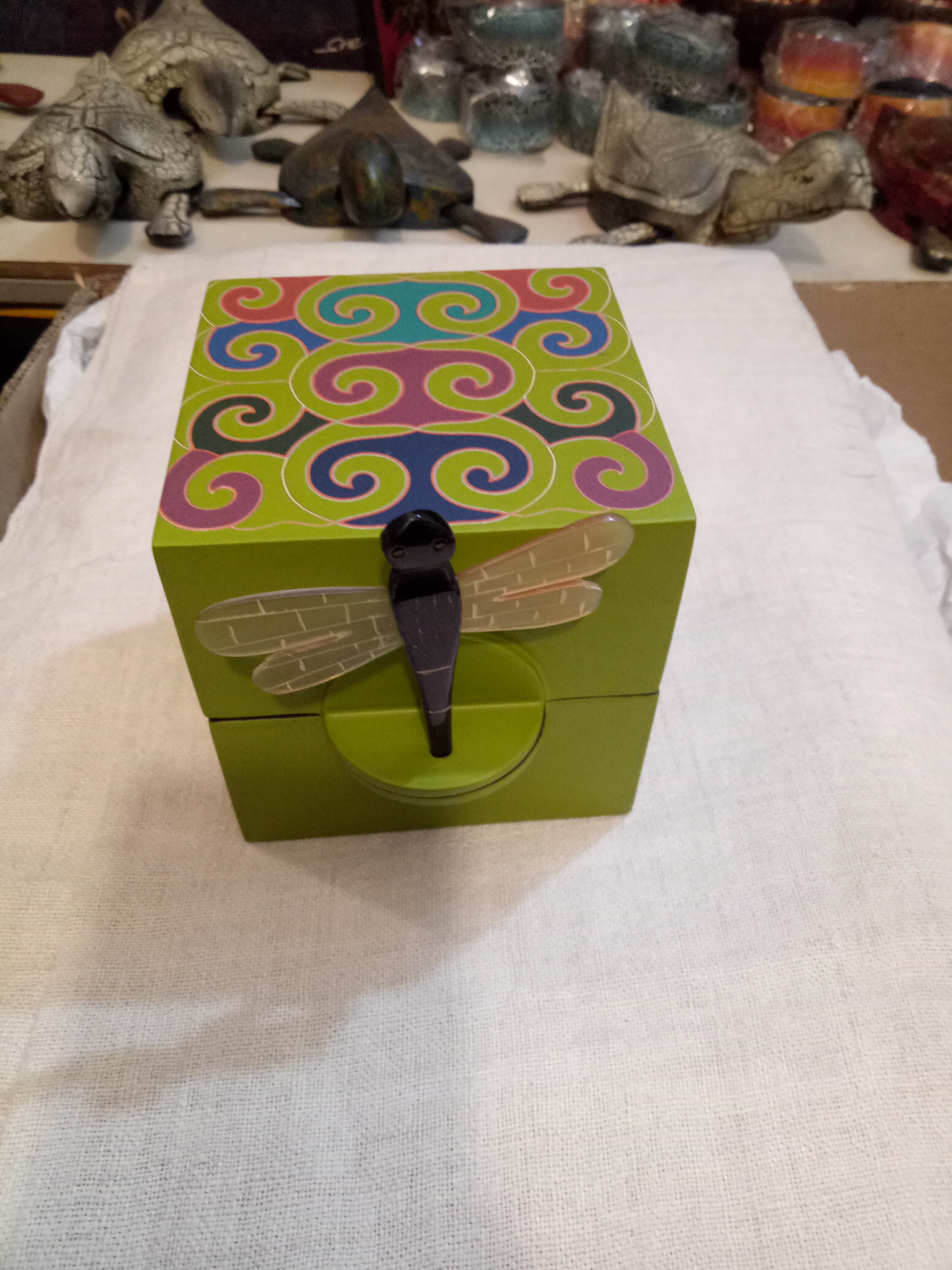 HỘP TRANG SỨC BL-HTS05D