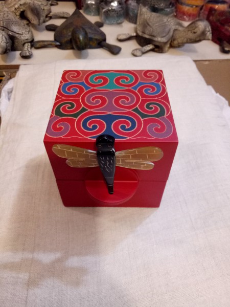 HỘP TRANG SỨC BL-HTS05B